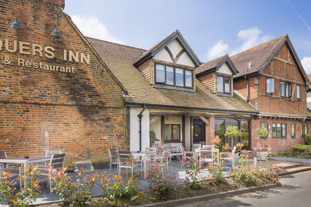 The Chequers Inn Beaconsfield Exterior foto