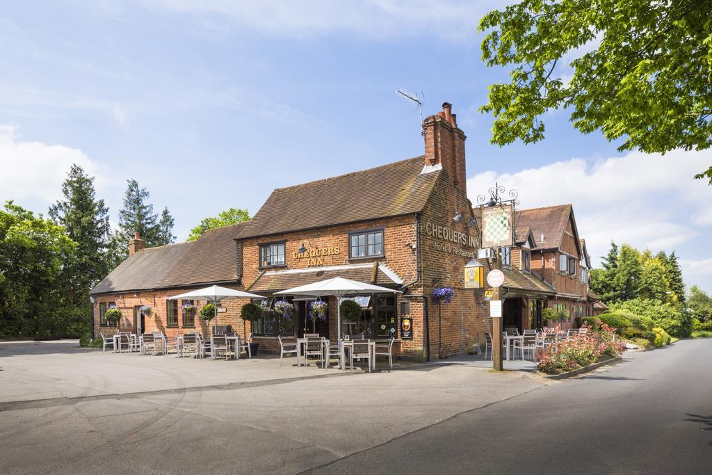 The Chequers Inn Beaconsfield Exterior foto