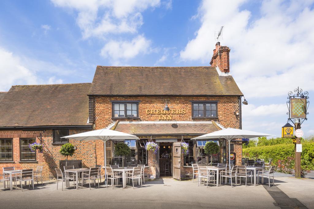 The Chequers Inn Beaconsfield Exterior foto